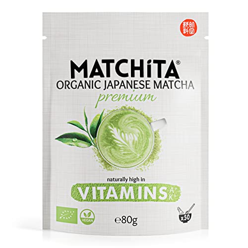 MATCHITA Tè Matcha Organico in Polvere - Grado Premium Coltivato in Modo Sostenibile dal Giappone - Nota delicata di Tè Verde - Adatto a Latte, Bevande Calde e Frullati, Smoothies, Shakes - 80g