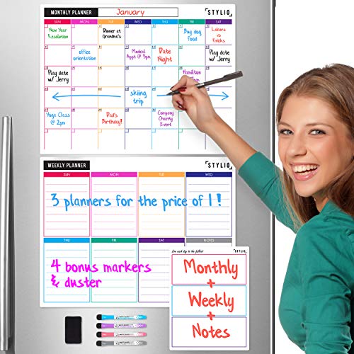 Stylio Lavagna con calendario a secco. Set di 3 calendari magnetici per frigorifero: mensile, organizzatore settimanale e blocco note giornaliero. 4 pennarelli per punti fini e gomma inclusi