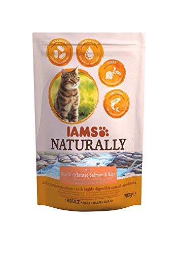 IAMS Naturally Alimento Secco per Gatti Adulti, con Riso e Salmone, 700 g