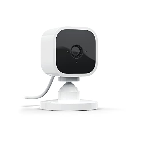 Blink Mini - Videocamera di sicurezza intelligente per interni, plug-in, video HD 1080p, rilevazione di movimento, audio bidirezionale, config. semplice, compatibile con Alexa | 1 videocamera (Bianco)
