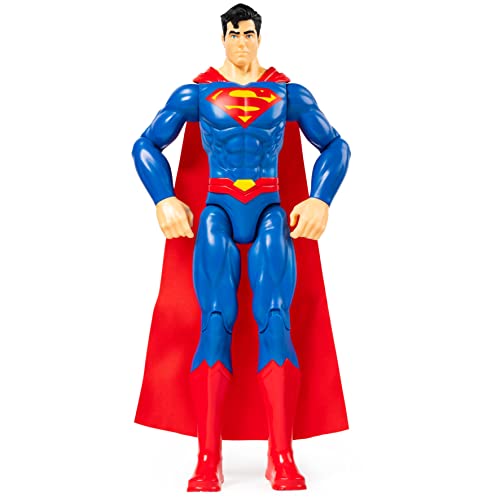 DC COMICS - SUPERMAN - Personaggo DC Comins Superman 30 cm - Personaggio 30 cm con decorazioni originali, mantello e 11 punti di articolazione - Giocattoli per bambini e bambine dai 3 anni
