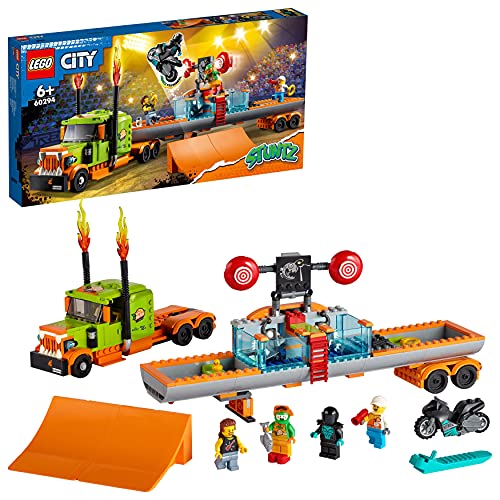 LEGO 60294 City Stuntz Truck dello Stunt Show, Set da Costruzione con Moto giocattolo con Meccanismo a Spinta, Dunk Tank, Minifigure di Pilota e Clown