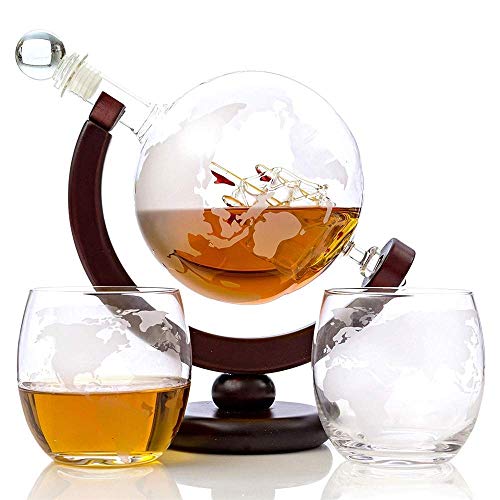 1000 ML Set di decanter Globe Whisky con 2 bicchieri Whisky incisi al mondo (300ml) Base in legno e confezione sicura per Liquore, Scotch, Bourbon, Vodka e Vino Set regalo perfetto