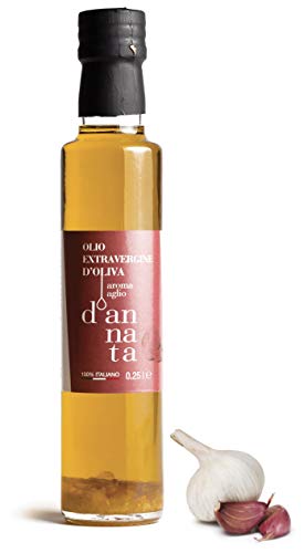 Condimento A Base Di Olio Extravergine Di Oliva Aromatizzato All’Aglio   D’annata Azienda Agricola  .Formato Bottiglia Dorica 250 Ml . 100% Italiano
