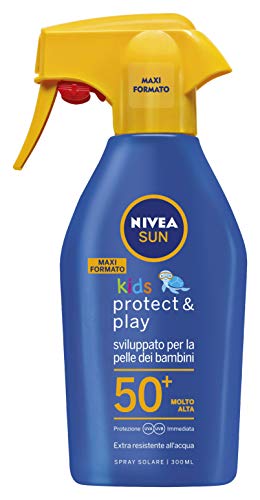 Nivea SUN Kids Maxi Spray Solare Kids Protect & Play FP50+ in Flacone da 300 ml, Crema Solare per Bambini Resistente all Acqua, Protezione Solare per Pelli Delicate
