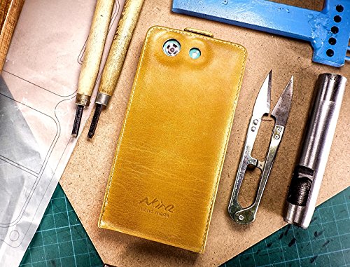URCOVER Custodia portafoglio Xperia Z3 Compact | Protettiva Akira Fatta a Mano | Wallet Case Flip Cover in Vera Pelle marrone | Cuoio Artigianale Elegante Business Premium