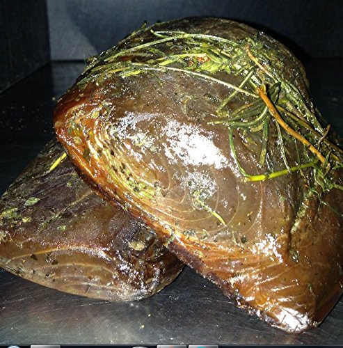 1 kg - Musciame di tonno, affumicato ed essiccato con un trattamento simile ai salumi magri. L artigiano produttore è Pino Spanu, un abile produttore di bottarga di muggine di Cabras.